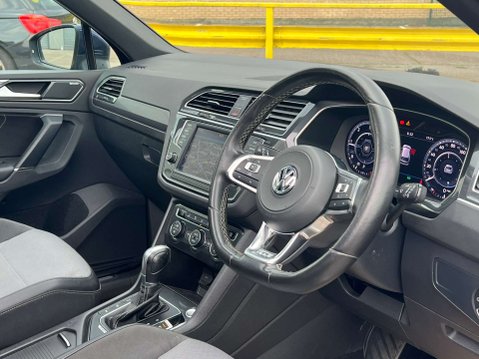 Volkswagen Tiguan 2.0 Tiguan R-Line TDI BlueMotion Technology 4Motion Semi-Automatic 4WD 5dr 9