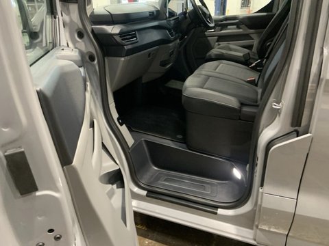 Ford Transit Custom 340 LIMITED ECOBOOST KOMBI 13
