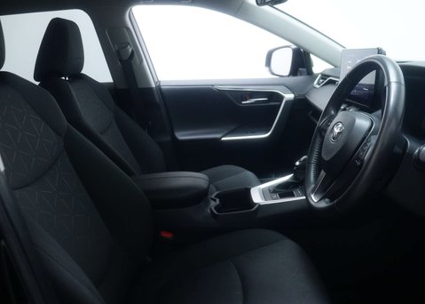 Toyota Rav4 2.5 RAV4 Design HEV 4x2 CVT 5dr 39