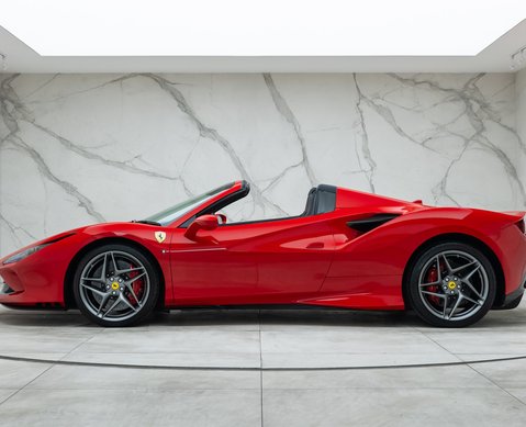 Ferrari F8 SPIDER