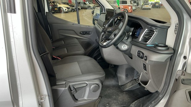 Ford Transit AUTO LWB L3H2 Medium Roof Limited Air Con Alloys Sensors Cam EURO 6 9