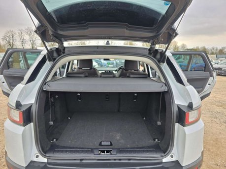 Land Rover Range Rover Evoque 2.0 eD4 SE Tech SUV 5dr Diesel Manual FWD Euro 6 (s/s) (150 ps) 44