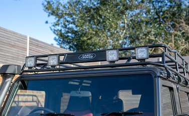 Land Rover Defender 90 TD XS Station Wagon 29