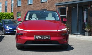 Tesla Model Y LONG RANGE AWD Full Self Driving AutoPark Summon White Interior Tow Bar  4
