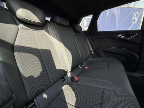 Audi Q4 40 S line SUV 5dr Electric Auto 82kWh (204 ps) 22