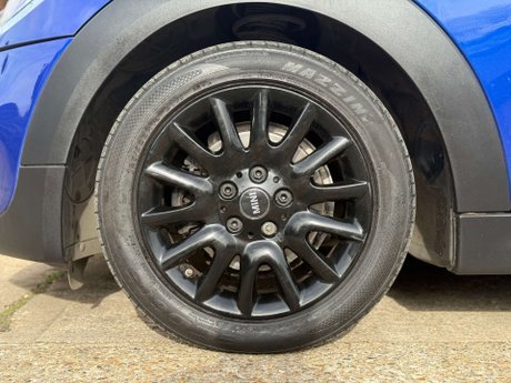 Mini Hatch 1.5 Cooper Classic 3dr 25