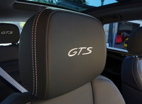 Porsche Macan GTS 21