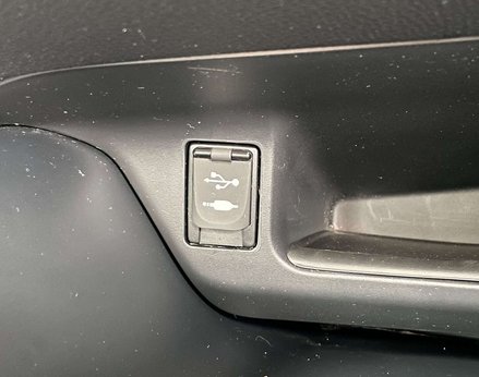 Toyota C-HR 1.8 C-HR Icon HEV CVT 5dr 41