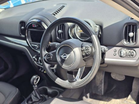 Mini Countryman 1.5 7.6kWh Cooper SE SUV 5dr Petrol Plug-in Hybrid Auto ALL4 Euro 6 (s/s) ( 33