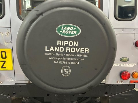 Land Rover Defender 2.4 TDCi Hard Top SUV 4WD SWB Euro 4 3dr 40