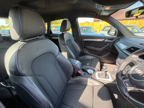 Audi Q3 TFSI S LINE 30