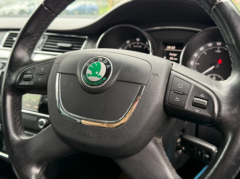 Skoda Superb SE TSI 32