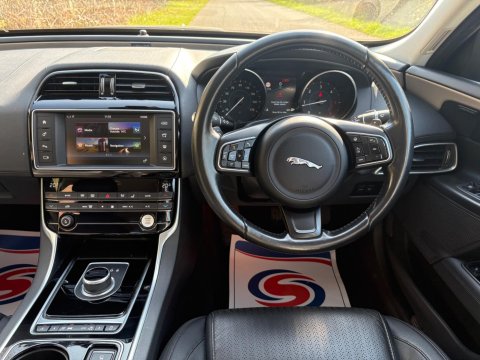 Jaguar XE PORTFOLIO 2