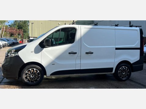 Vauxhall Vivaro 1.6 CDTi 2900 BiTurbo ecoFLEX L1 H1 Euro 5 (s/s) 5dr 20