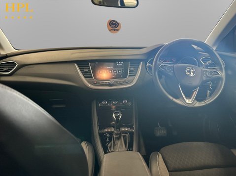 Vauxhall Grandland X 1.2 Turbo SRi Nav SUV 5dr Petrol Auto Euro 6 (s/s) (130 ps) 19