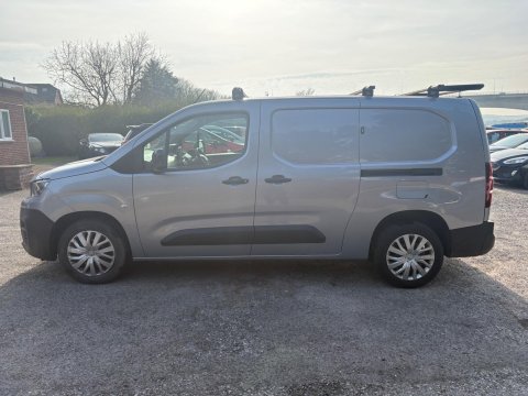 Peugeot Partner BLUEHDI PROFESSIONAL PREMIUM L2 11