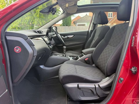 Nissan Qashqai 1.2 DIG-T N-Connecta SUV 5dr Petrol Manual 2WD Euro 6 (s/s) (115 ps) 54