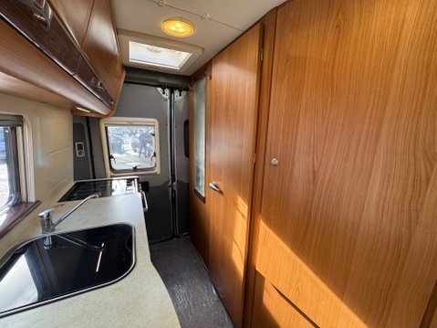 Autocruise Tempo BIG SPEC 2 BERTH HIGH TOP A MUST SEE 20