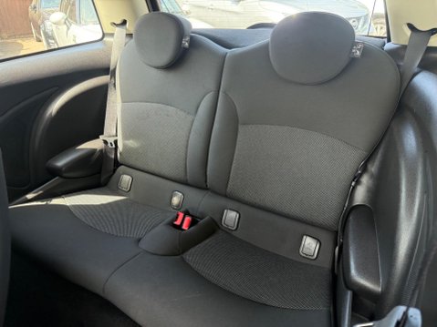 Mini Hatch 1.6 One Auto Euro 6 3dr 22