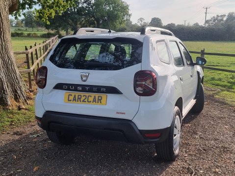 Dacia Duster ESSENTIAL TCE 5