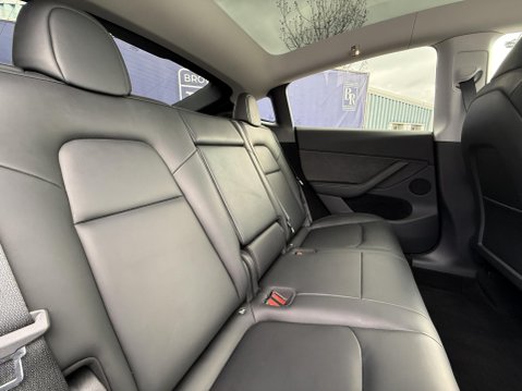 Tesla Model Y Long Range SUV 5dr Electric Auto RWD (346 ps) 26