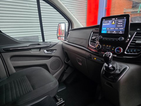 Ford Transit Custom 300 LIMITED DCIV ECOBLUE 12