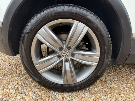 Volkswagen Tiguan 2.0 TDI SEL DSG 4Motion Euro 6 (s/s) 5dr 16