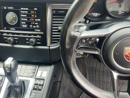 Porsche Macan 3.0 Macan S Semi-Auto 4WD 5dr 26