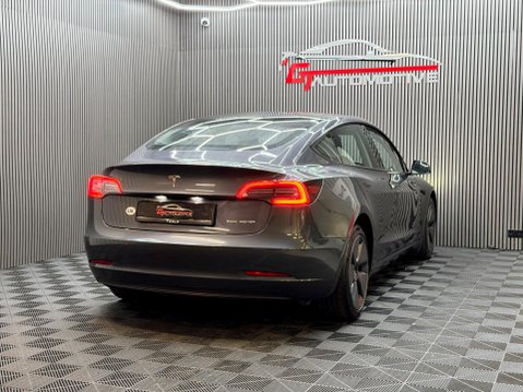 Tesla Model 3 (Dual Motor) Long Range Auto 4WDE 4dr 9