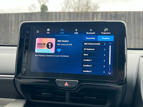 Toyota Yaris EXCEL FHEV 25