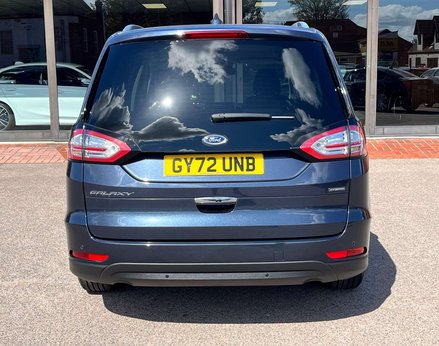 Ford Galaxy 2.5 Galaxy Titanium HEV CVT 5dr 6