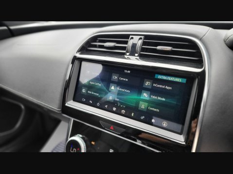 Jaguar XE R-DYNAMIC S 27