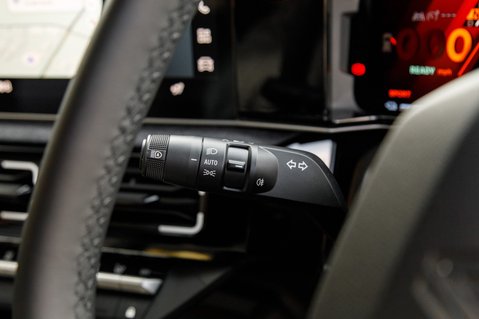 Renault 5 TECHNO E-TECH 14