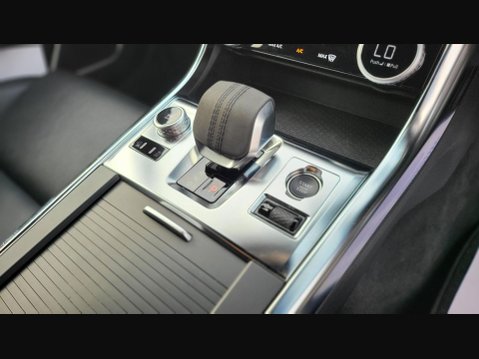 Jaguar XF R-DYNAMIC S 13