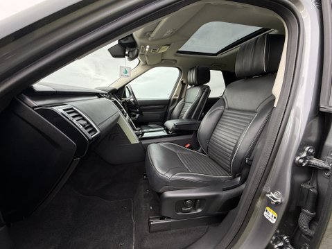 Land Rover Discovery HSE Luxury 25