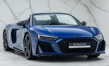 Audi R8 V10 PERFORMANCE CARBON BLACK SPYDER 13