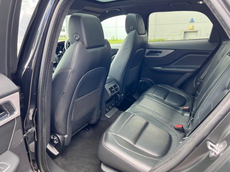 Jaguar F-Pace 2.0 D240 R-Sport Auto AWD Euro 6 (s/s) 5dr 75
