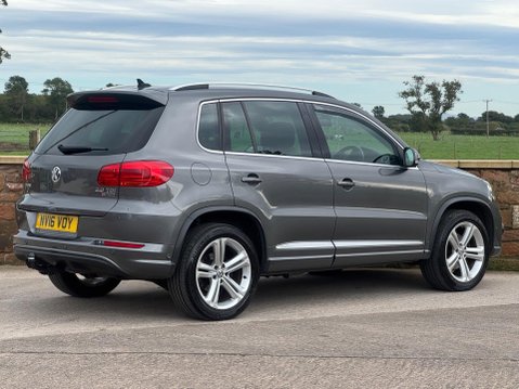 Volkswagen Tiguan 2.0 TDI BlueMotion Tech R-Line Edition 4WD Euro 6 (s/s) 5dr 4