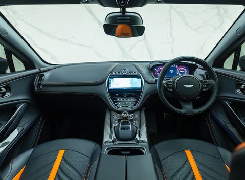 Aston Martin DBX 707 19