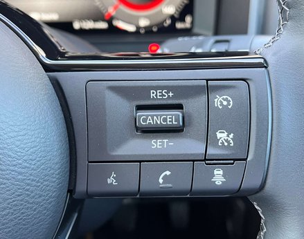 Nissan Qashqai 1.3 Qashqai N-Connecta DiG-T MHEV 5dr 53