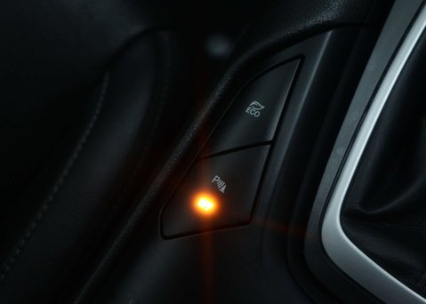 Ford Mondeo 2.0 Mondeo Titanium Edition HEV Auto 5dr 30