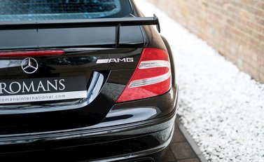 Mercedes-Benz CLK DTM AMG 28