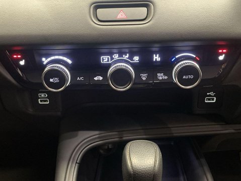 Honda HR-V 1.5 h i-MMD Elegance SUV 5dr Petrol Hybrid CVT Euro 6 (s/s) (131 ps) Cruis 28
