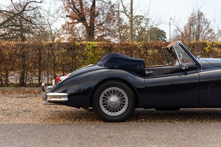 Jaguar XK 140 Drop-Head Coupe 21