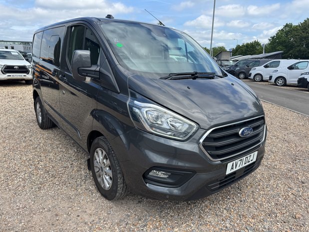 Ford Transit Custom Crew Cab [SOLD MT] SWB L1H1 Limited 320 Air Con Alloys Camera Nav Sensors E 5
