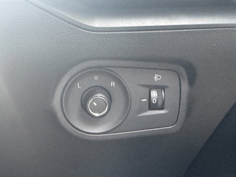 MG MG4 51kWh SE Hatchback 5dr Electric Auto (170 ps) 17