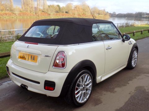 Mini Cooper JOHN COOPER WORKS 52