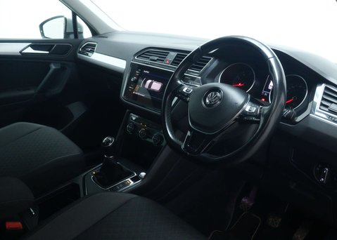 Volkswagen Tiguan 1.4 TSI SE Navigation SUV 5dr Petrol Manual Euro 6 (s/s) (150 ps) 42