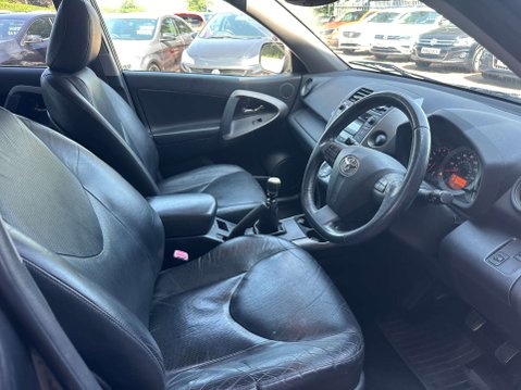 Toyota Rav4 2.2 RAV4 XT-R D-4D 4WD 5dr 14