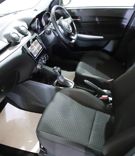 Suzuki Swift 1.2 Dualjet 83 12V Hybrid SZ5 5dr Auto